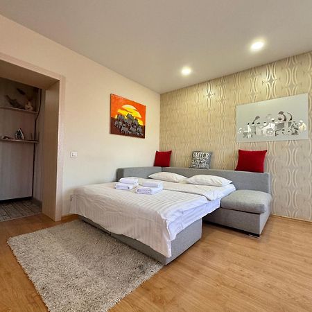 Apartpoltava Затишна 1-Кімнатна Студія,Новобудова В Самому Центрі Міста, Банківський Чек Екстериор снимка