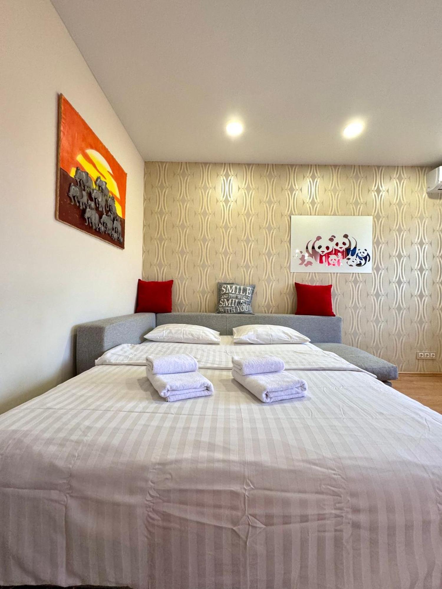 Apartpoltava Затишна 1-Кімнатна Студія,Новобудова В Самому Центрі Міста, Банківський Чек Екстериор снимка