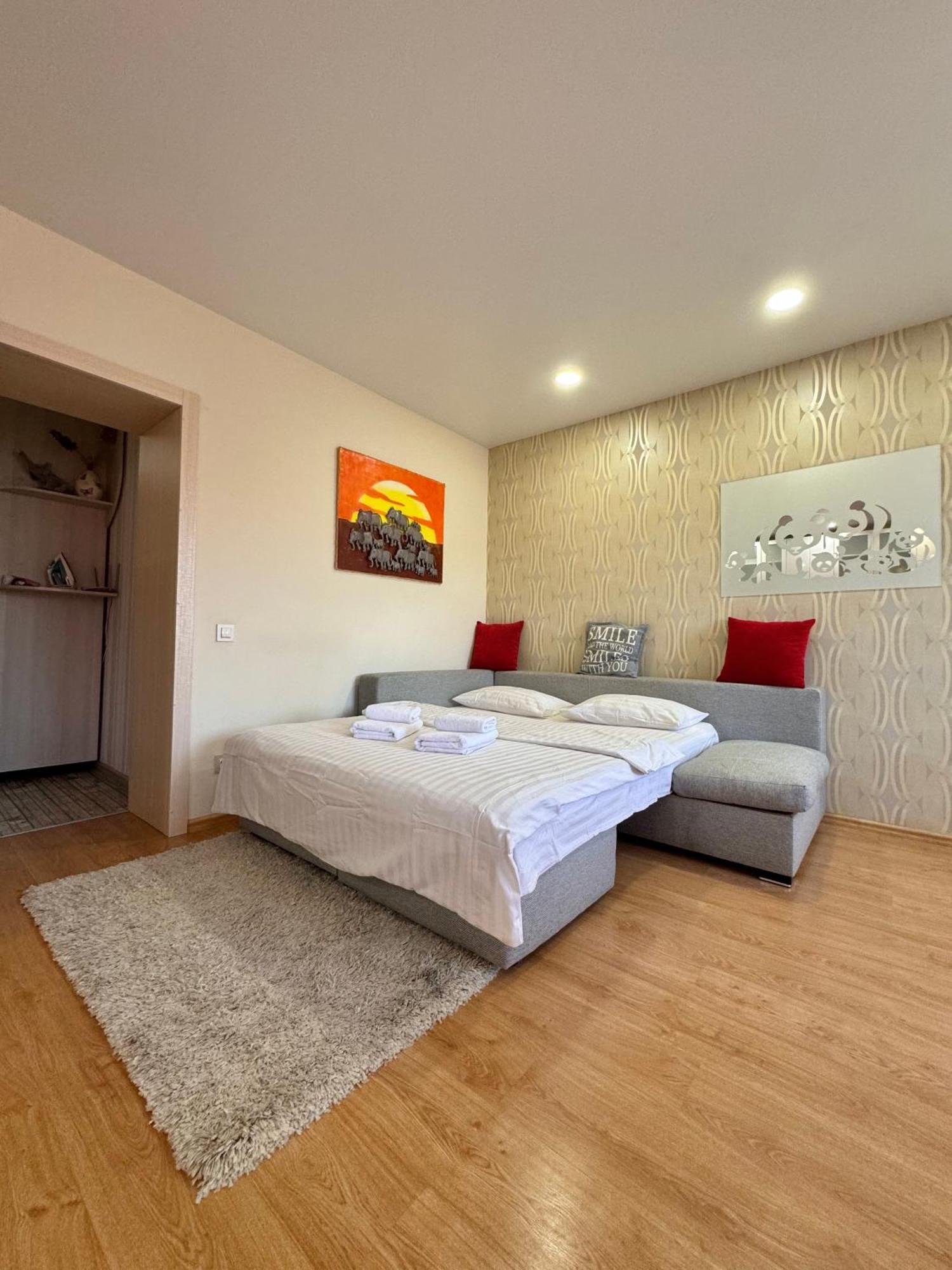 Apartpoltava Затишна 1-Кімнатна Студія,Новобудова В Самому Центрі Міста, Банківський Чек Екстериор снимка